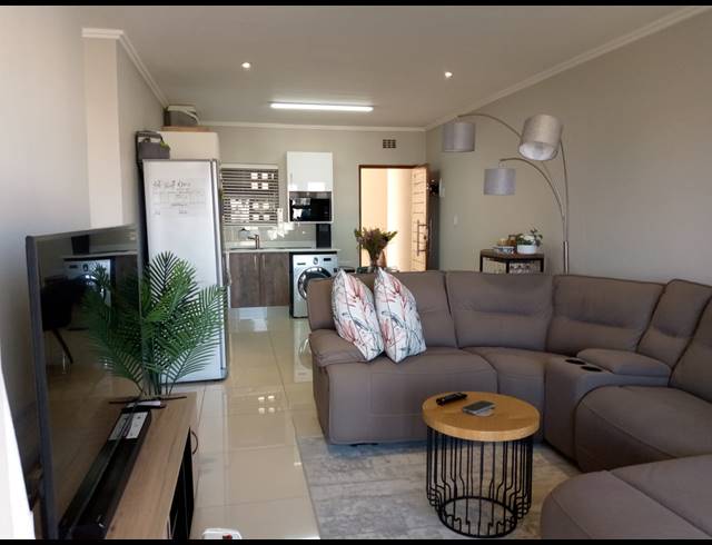 2 BEDROOM APARTMENT TO LET IN UMHLANGA RIDGE